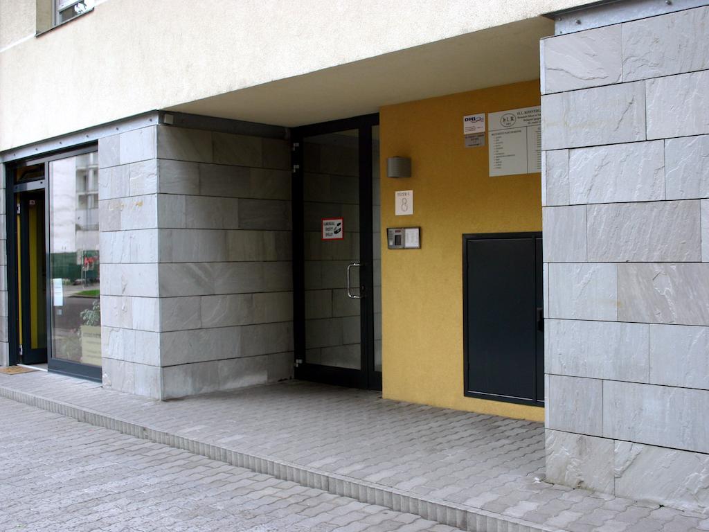 Arriva Apartment, optional indoor parking Boedapest Buitenkant foto