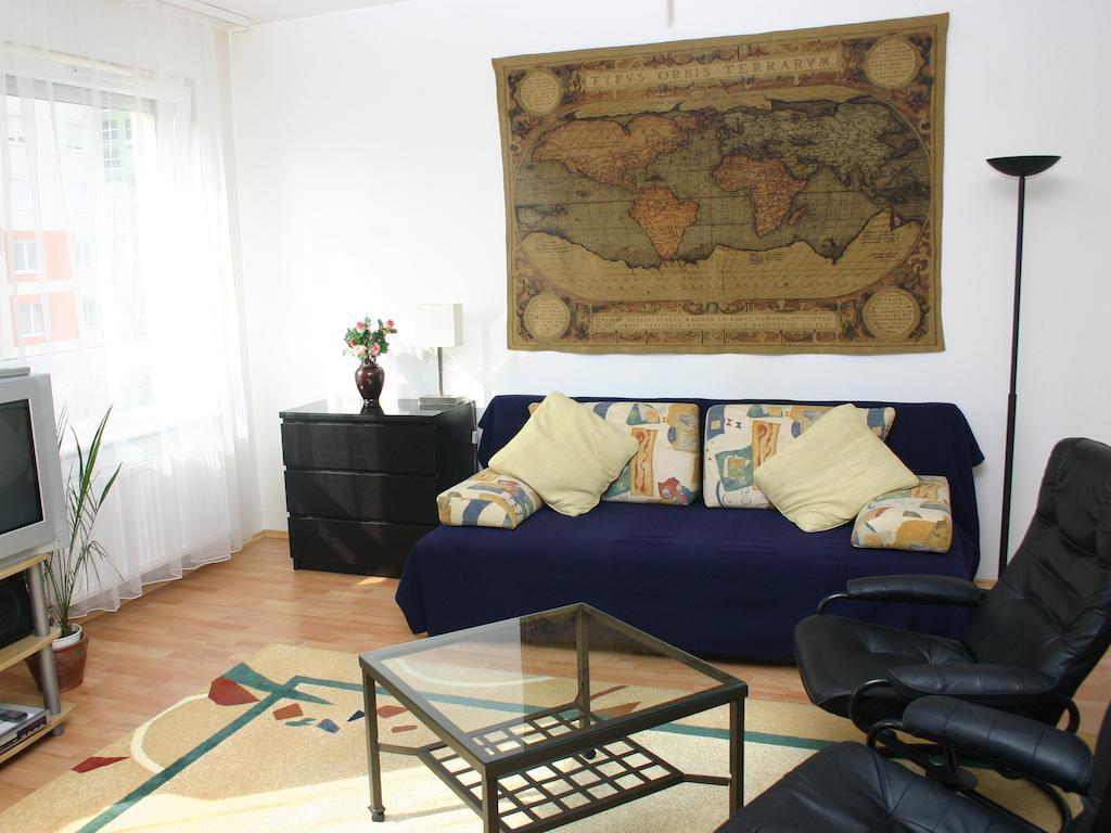 Arriva Apartment, optional indoor parking Boedapest Buitenkant foto